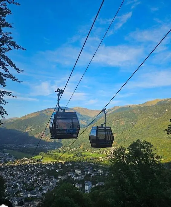 Charmant Appartement T3 Plein Centre Bagnères-de-Luchon 0*,  Franciaország